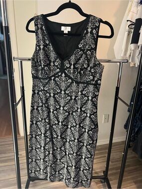 Ann Taylor - size L